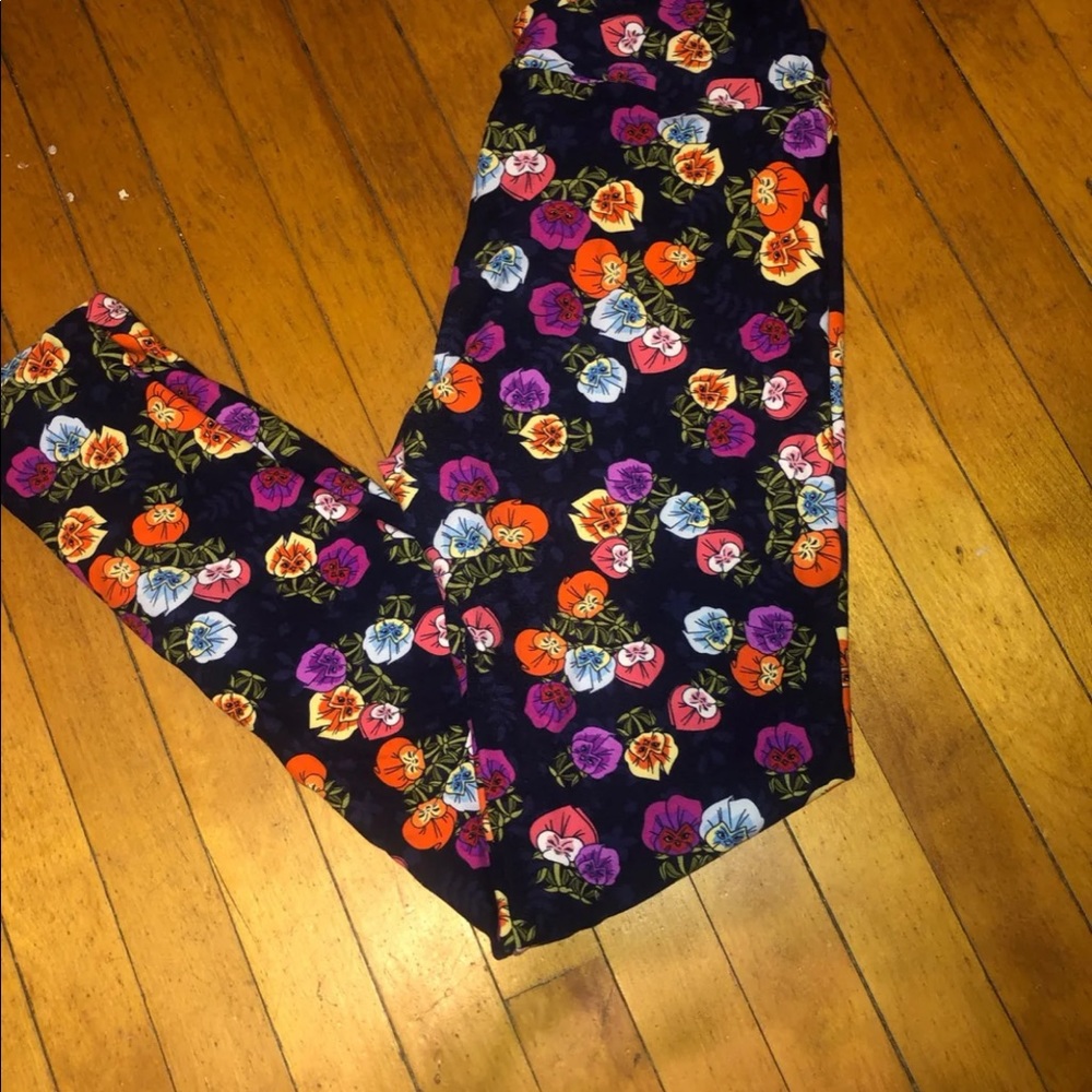Os lularoe Alice in wonderland flower leggings